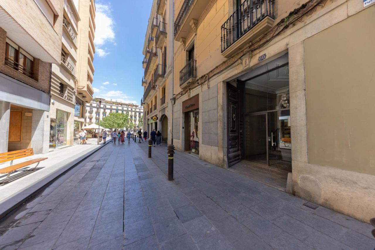 Bravissimo Placa De La Independencia Garden View, With Large Terrace Girona Exterior foto